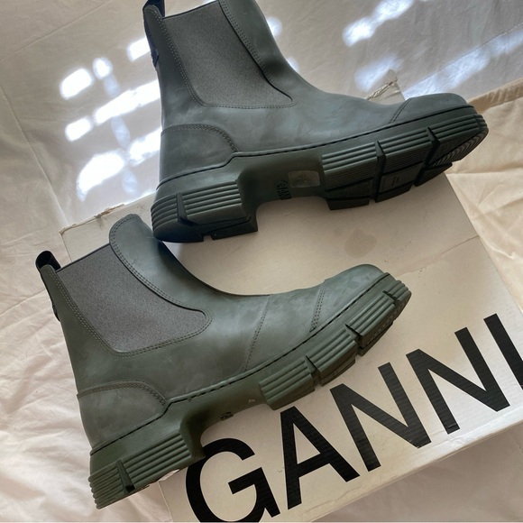 BRAND NEW (w/Box & Dust Bag) GANNI Rubber Boots - Size 10 - Style S1526 - Picture 8 of 16